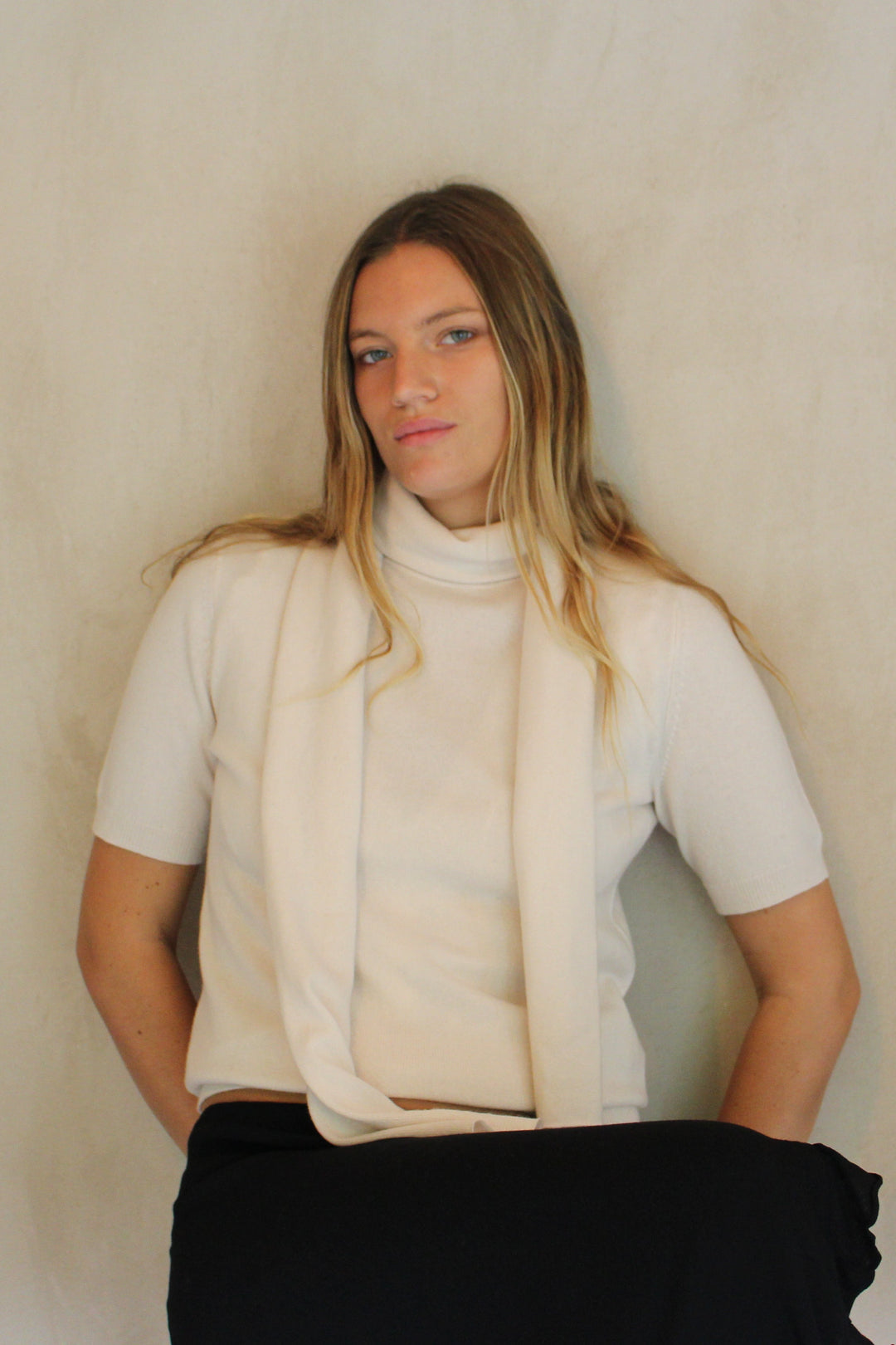India Grace London Elodie Crew Neck in panna cotta pink cashmere wool with the Lucia skinny scarf